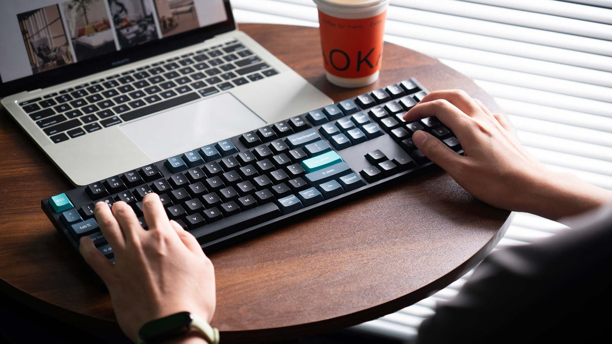 Keychron-B36-Slient-Typing.jpg__PID:0802572b-f65e-43b5-96b2-c22da69273c4